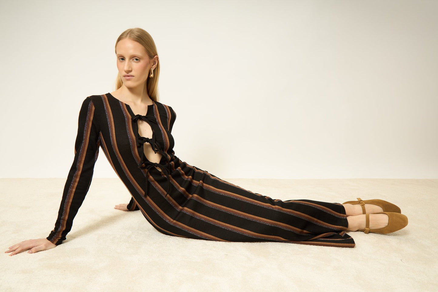 ABITO AGUA RIGHE NERO €221 - 50%