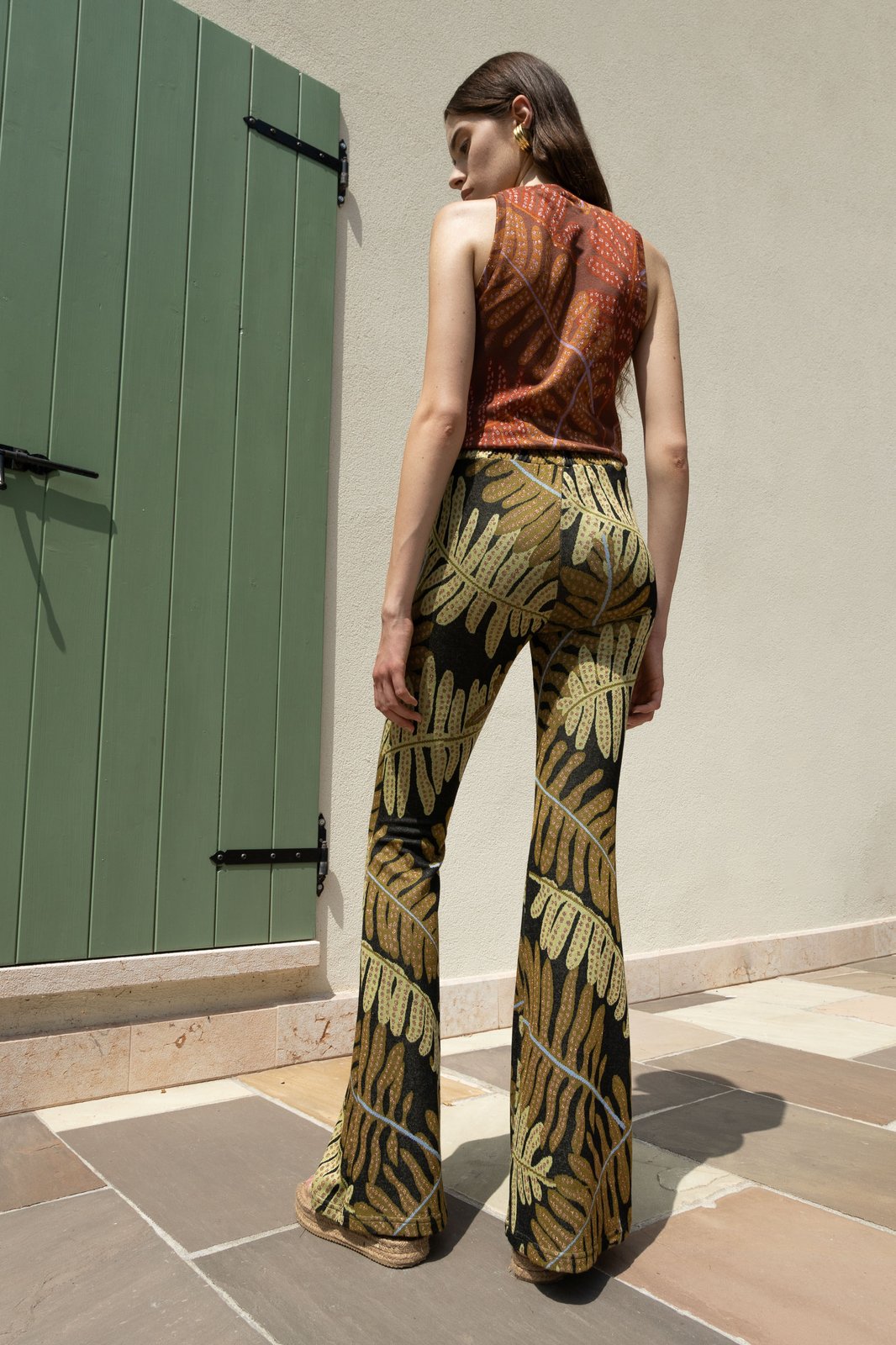 BLACK MONSTERA PALM TROUSERS
