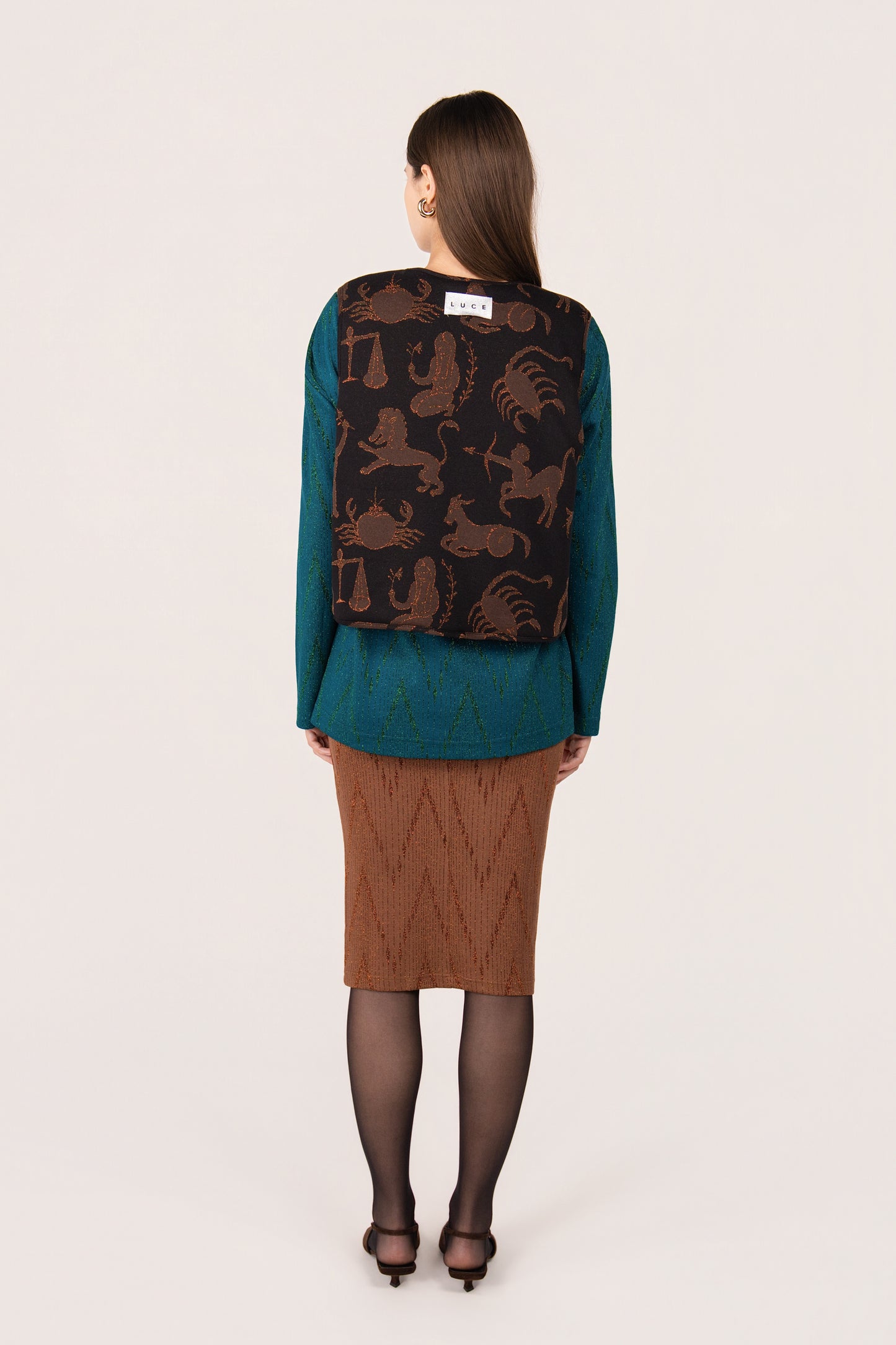 CANDY VEST BROWN + BLACK PIN
