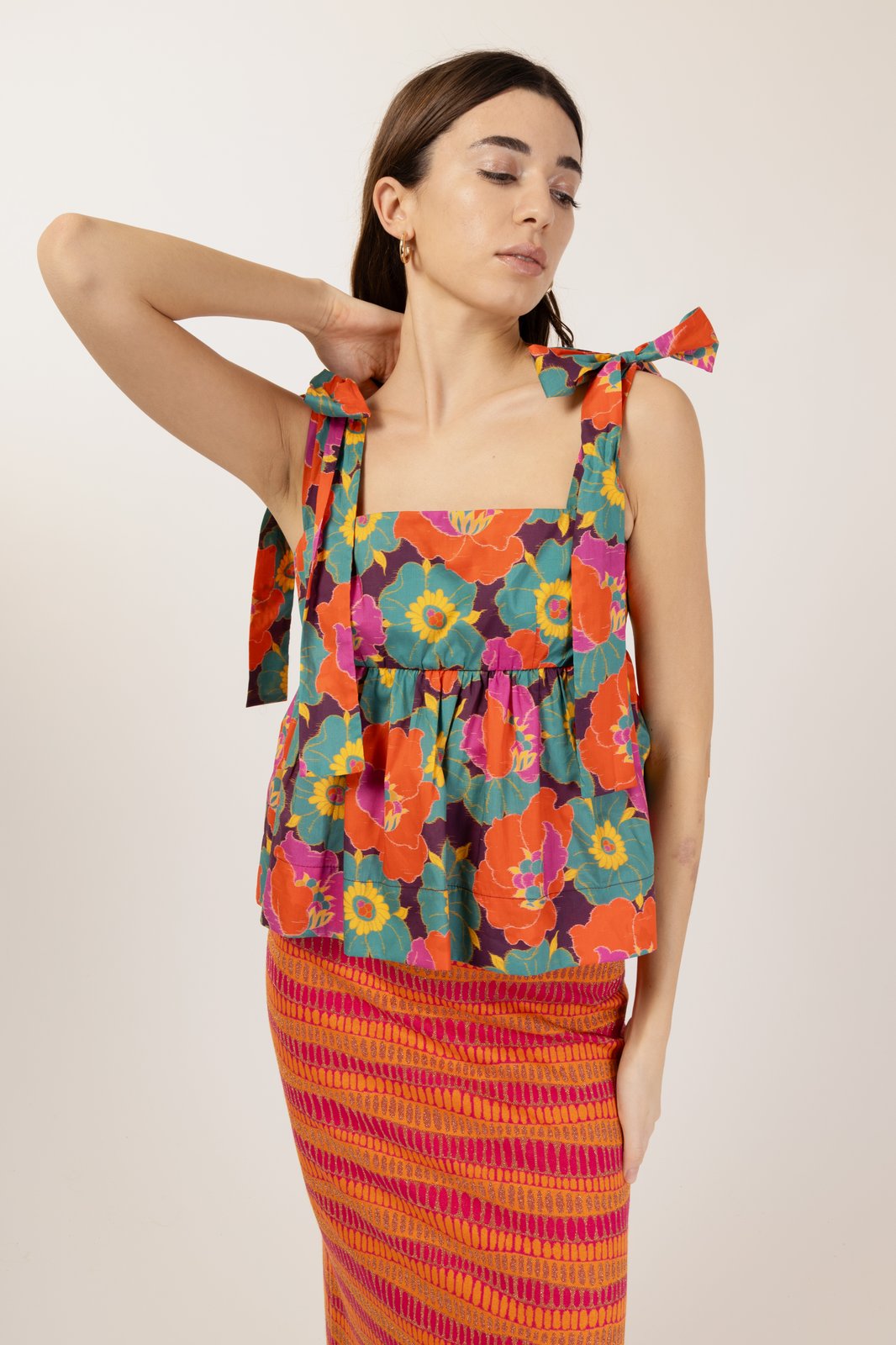TOP MAGENTA ANEMONE PRUGNA €175 -50%